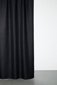 Col.004 Black